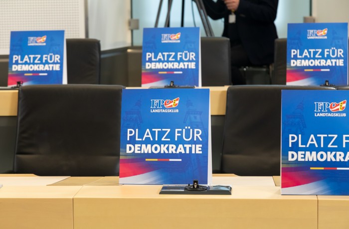 Freiheitliche fordern „Platz für Demokratie“ im Kärntner Landtag!