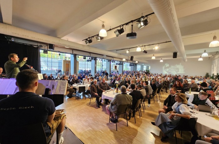 FPÖ Kärnten feierte 70 Jahre im Rahmen eines freiheitlichen Oktoberfestes