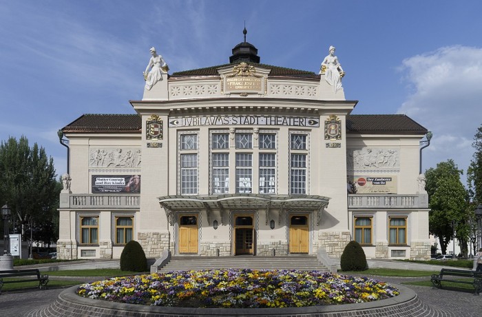 FPÖ gratuliert neuem Stadttheater-Intendanten Aron Stiehl