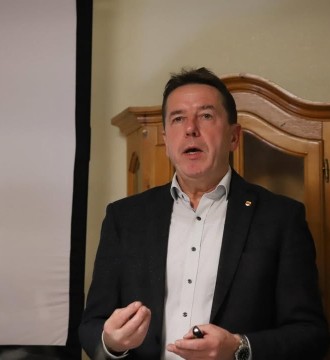 Photos from FPÖ Kärnten's post