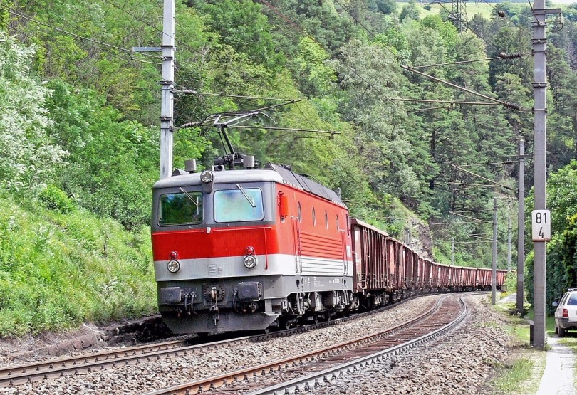 ÖBB-Projekte verschoben: ÖVP und SPÖ tragen volle Verantwortung!