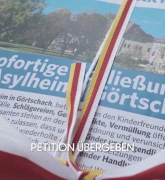 Mehr als 1.500 besorgte Bürgerinnen und Bürger haben eine Petition für die Schließung des Asylheimes in Görtschach unterschriebe...
