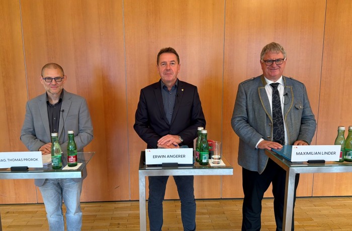 Erwin Angerer einstimmig als Bezirksparteiobmann bestätigt