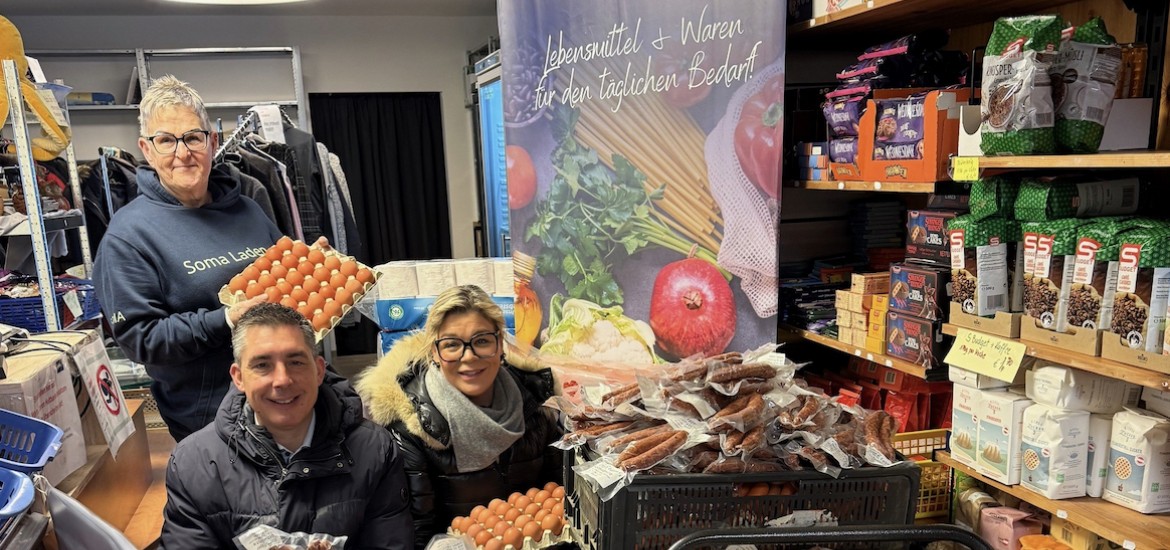 FPÖ-Bundesparteiobmann Herbert Kickl und Initiative „Soziales Herz“ unterstützen SoMa Laden Spittal mit regionalen Lebensmitteln