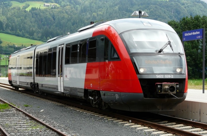 Jahrelange FPÖ-Forderung wird umgesetzt: Günstiges Bus- und Bahn-Jahrestickets in Kärnten kommt!