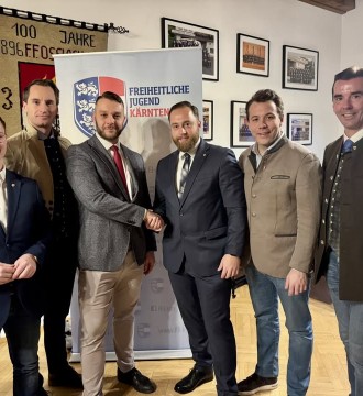 Photos from FPÖ Kärnten's post