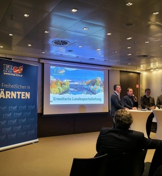 Photos from FPÖ Kärnten's post