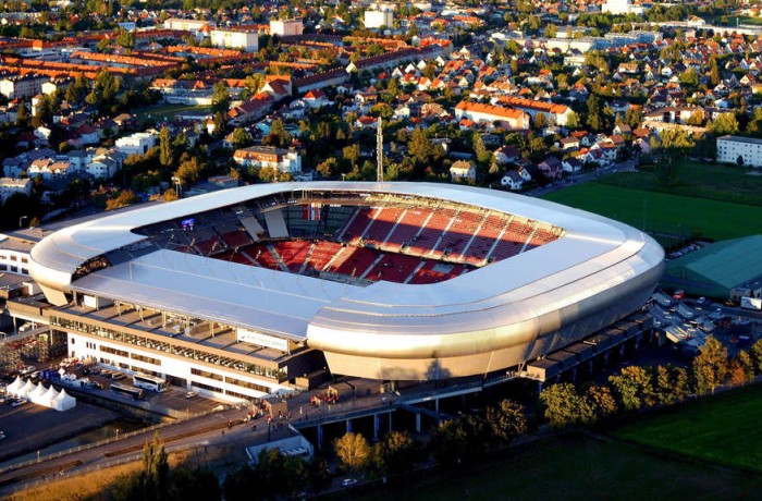 Wörthersee Stadion darf nicht durch sogenanntes ,,Kunstprojekt‘‘ blockiert werden!