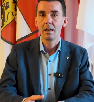 Die ÖVP hat als ehemals konservative Partei, mittlerweile sämtliche christliche Werte über Bord geworfen!